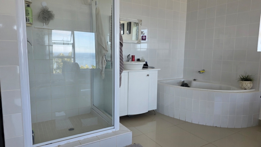 5 Bedroom Property for Sale in Dana Bay Western Cape